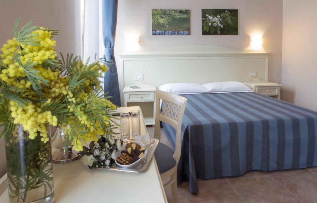Hotel Le Muse Сиракуза Стая снимка