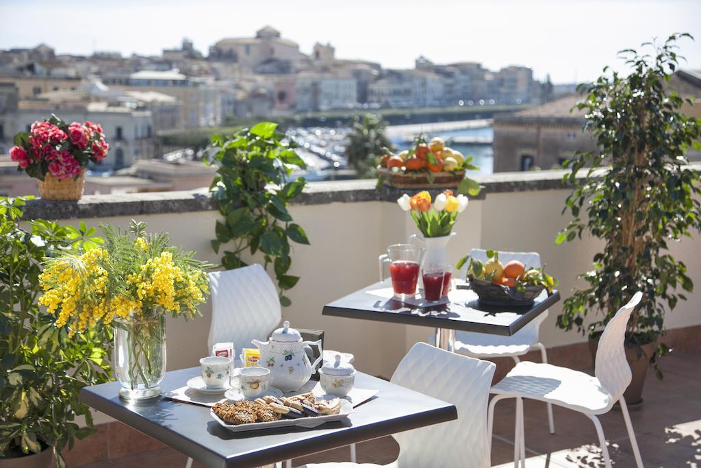 Hotel Le Muse Сиракуза Екстериор снимка